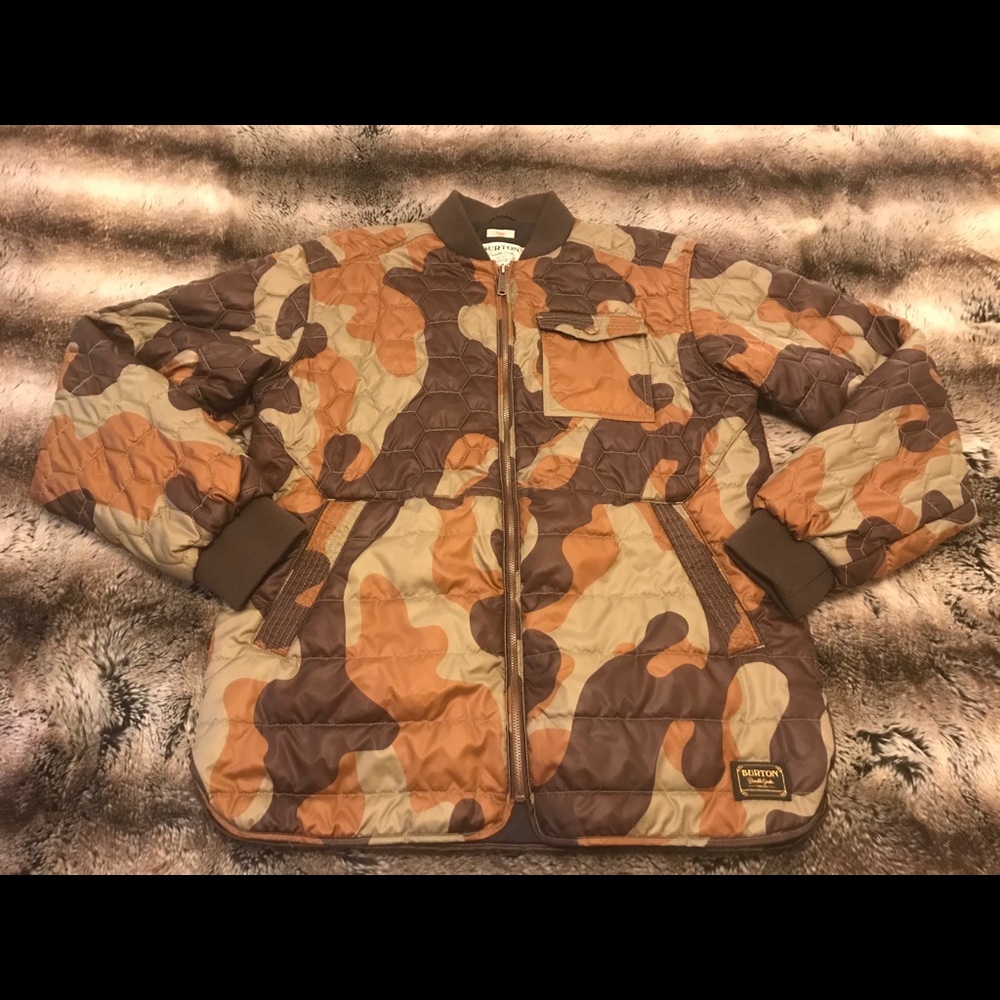 Burton The Lodge Woodland Camo Quilted Jacket